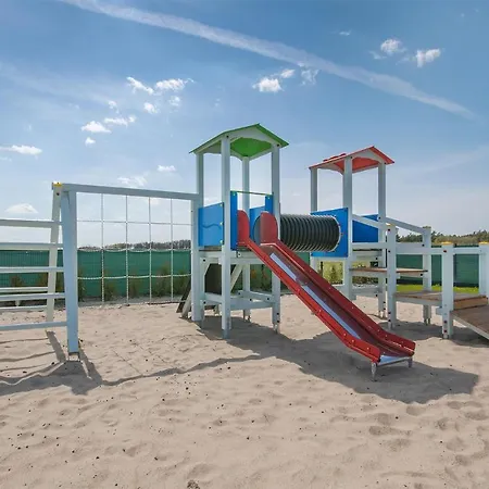 2 Bedroom Awesome In Dom wakacyjny *