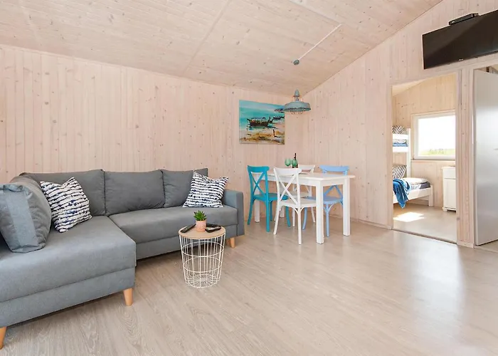 Сasa de vacaciones 2 Bedroom Awesome In