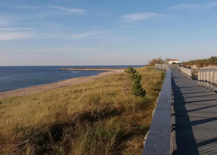 2 Bedroom Awesome In Сasa de vacaciones Darłowo